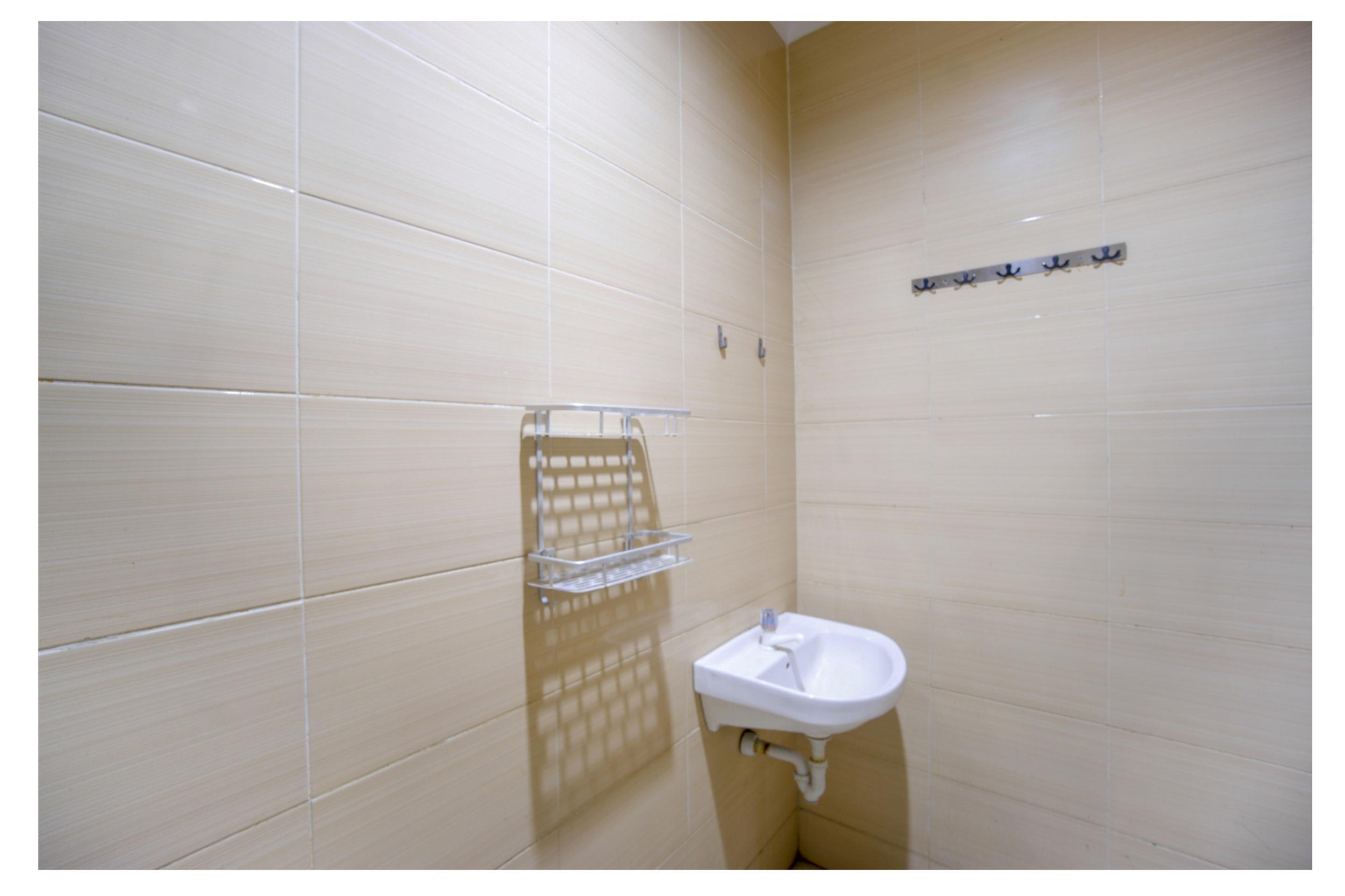 โอโย 3754 พรอสพอริตี้ แมนชั่น Hotel จาการ์ตา ภายนอก รูปภาพ